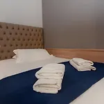 ゲンジーナ ホテル 2*