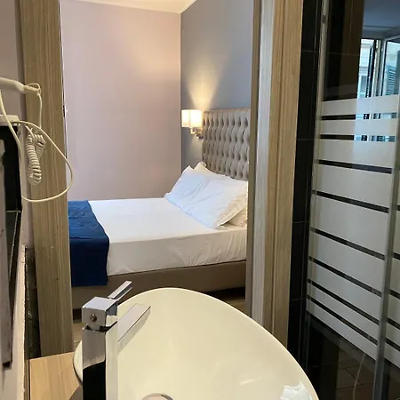 Отель Genziana *